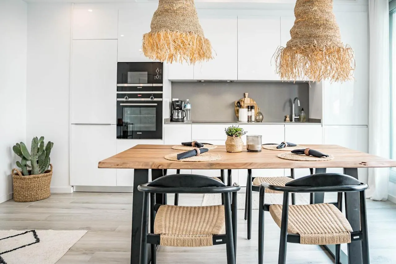 Ov- Stunning Flat In Relaxing Resort, Gym إِستيبونا